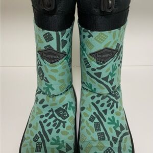 Kuoma Green Patterned Boots